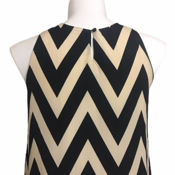 By Together Sleeveless Chevron Print Dress Size Large - Picture 5 of 7